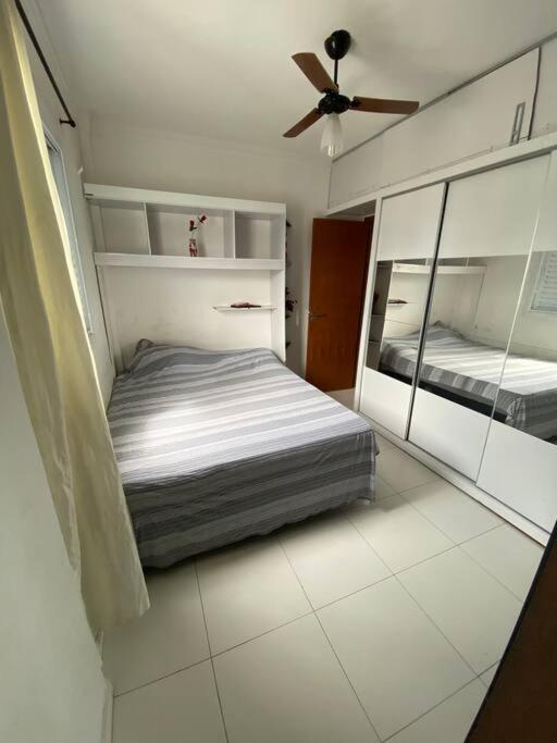 Apartamento 2 Dormitorios E Sacada Gourmet Frente Ao Mar ปรายากรันเด ภายนอก รูปภาพ