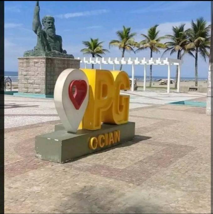 Apartamento 2 Dormitorios E Sacada Gourmet Frente Ao Mar ปรายากรันเด ภายนอก รูปภาพ