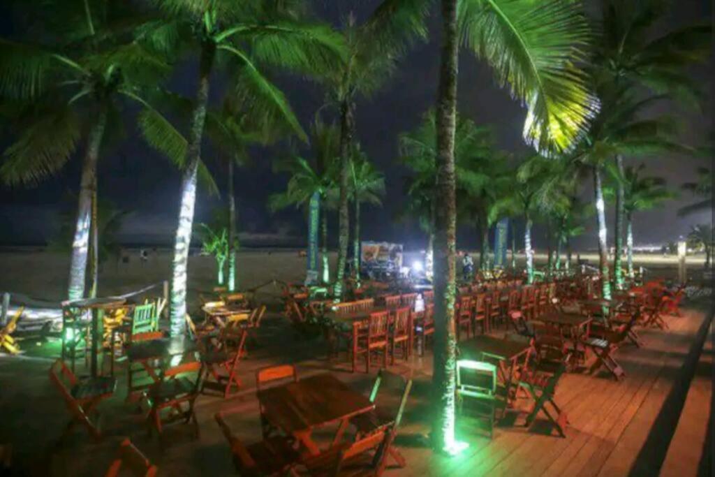 Apartamento 2 Dormitorios E Sacada Gourmet Frente Ao Mar ปรายากรันเด ภายนอก รูปภาพ